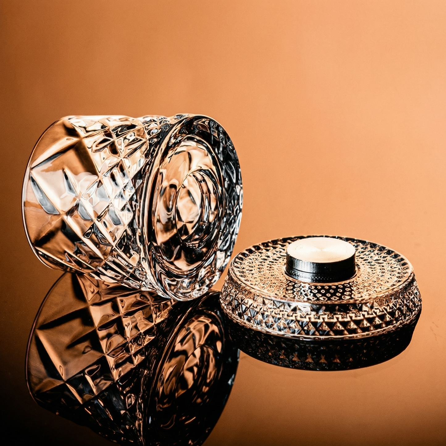 🥃 Ellis Rotating Whiskey Glass