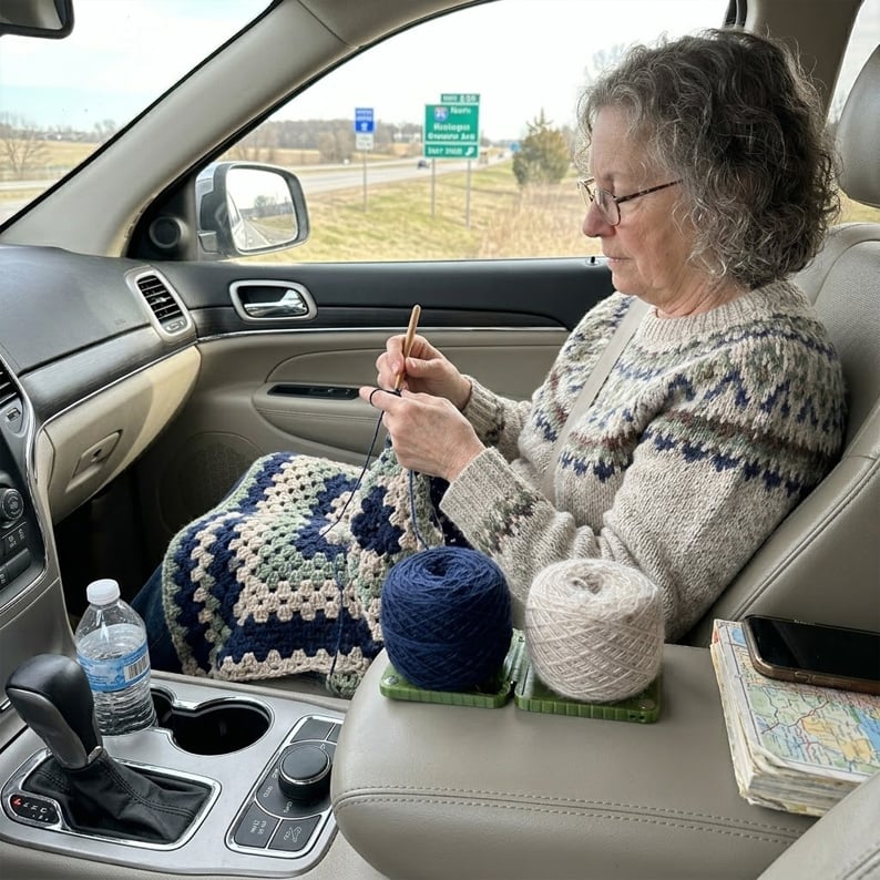 🎁Last Day 49% OFF - Portable Yarn Holder for Crochet & Knitting